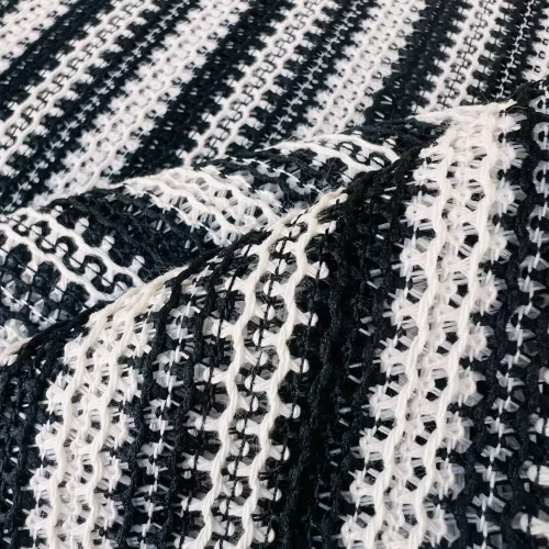 Tissu Crochet Cruella