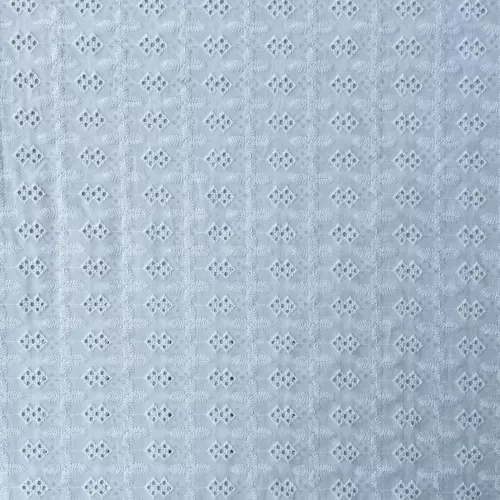 Tissu Broderie Anglaise Croix