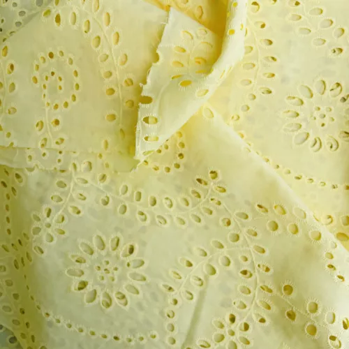 Tissu Broderie Anglaise...