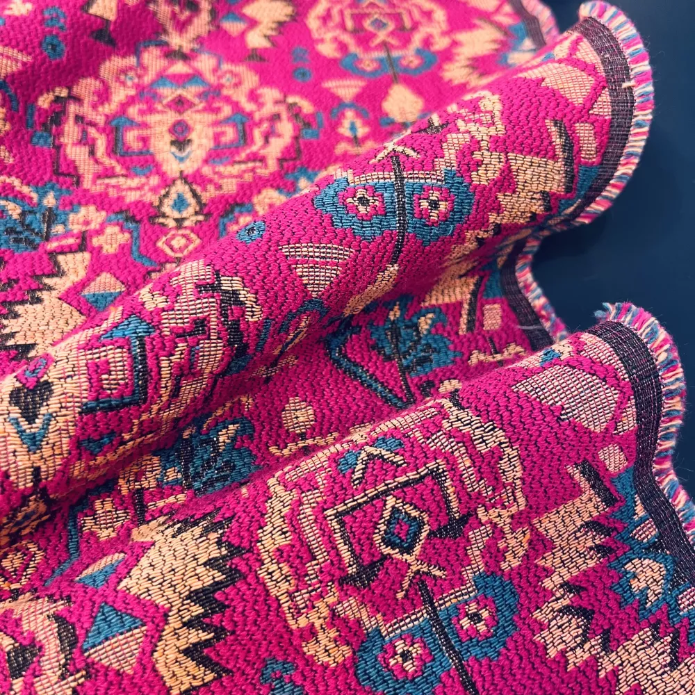 Tissu Jacquard Aztèque Fuschia
