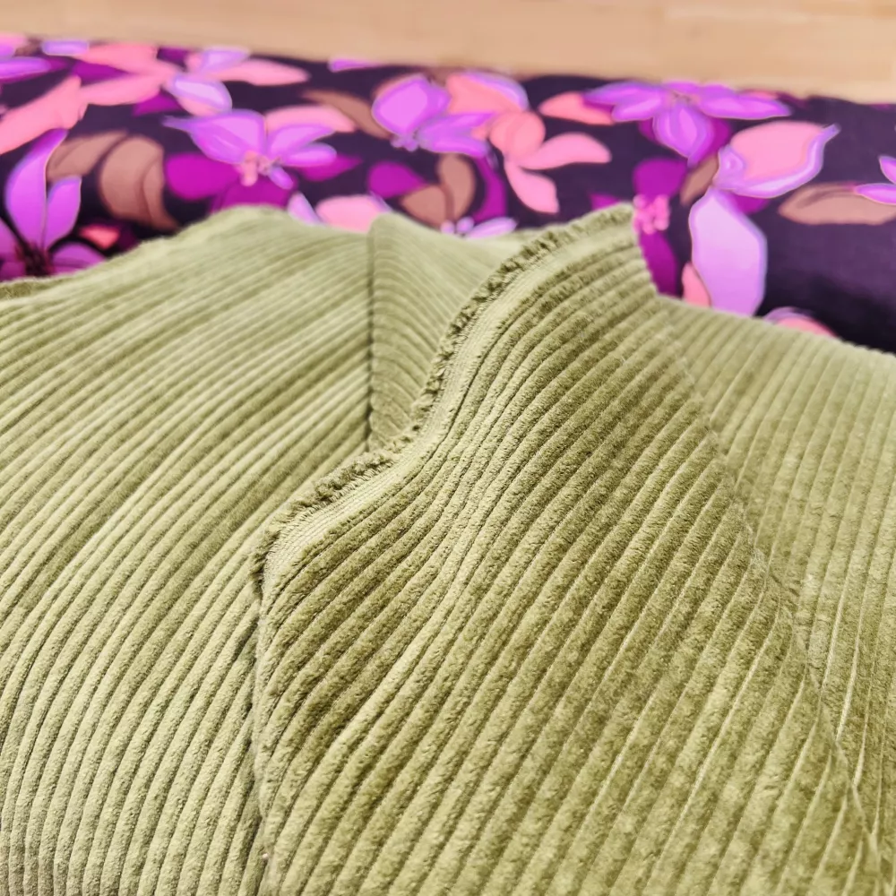 Tissu Velours Cotelé Olive...