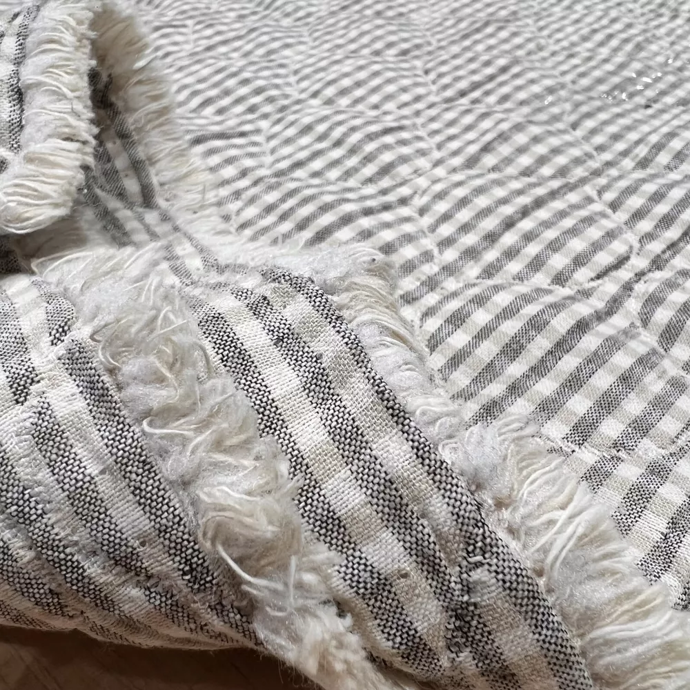 Tissu Matelassé Vichy Beige...