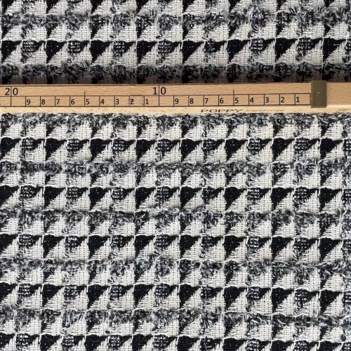 Tissu Tweed Triangles Noir...